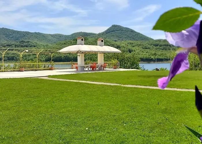 Family Belvedere Hotel Dŭlgopol