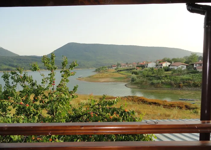 Family Belvedere Hotel Dŭlgopol