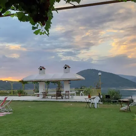 Family Belvedere Hotel