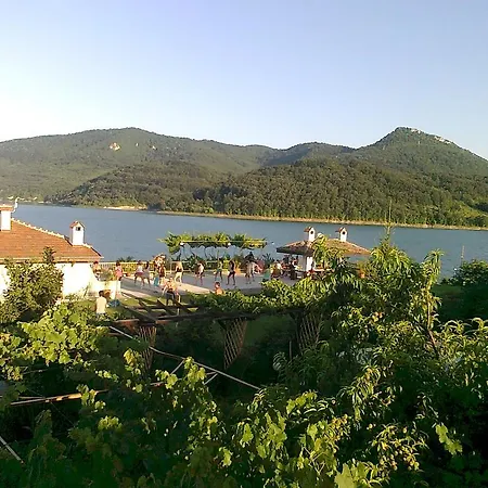 Family Belvedere